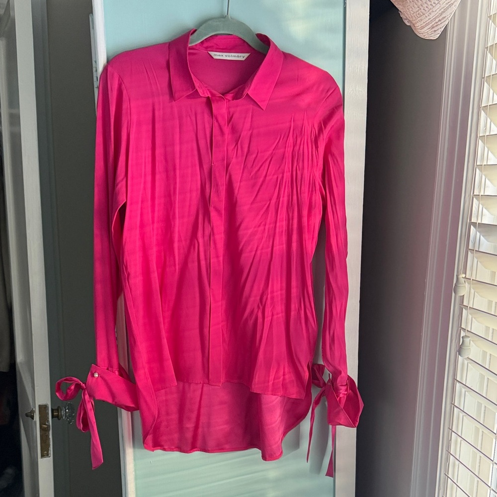 *New* Vibrant Pink Button-Down Silk shirt Size 8/38